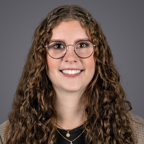 Julia Ecker Julia Ecker